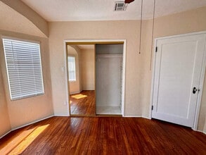 1350 N Fairview Ave in Colton, CA - Foto de edificio - Building Photo