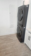 6067 Comey Ave, Unit 2 bedroom Unit in Los Angeles, CA - Building Photo - Building Photo
