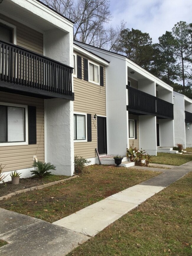 property at 401 Golf Rd