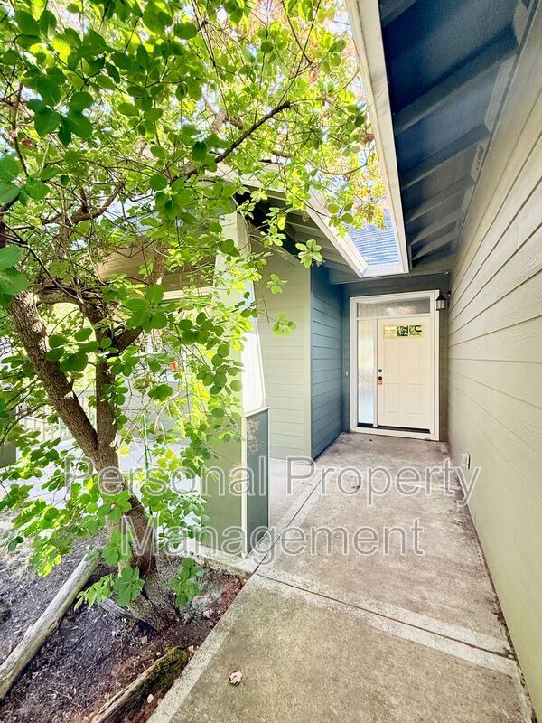 536 NW Fargo St in Camas, WA - Building Photo - Building Photo