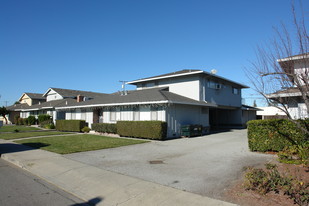 1075 Manchester Dr in Santa Clara, CA - Building Photo