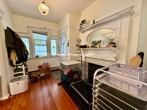 59 Ossipee Rd, Unit 1 in Somerville, MA - Foto de edificio - Building Photo