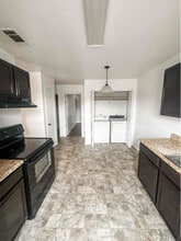 1604 Windward Dr, Unit D in Killeen, TX - Foto de edificio - Building Photo