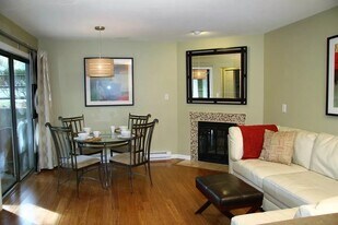 3735 Birchwood Dr, Unit 27 in Boulder, CO - Building Photo