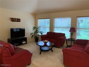 7057 Timberland Cir in Naples, FL - Building Photo - Building Photo
