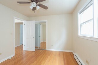 5891 N Elston Ave in Chicago, IL - Building Photo - Building Photo