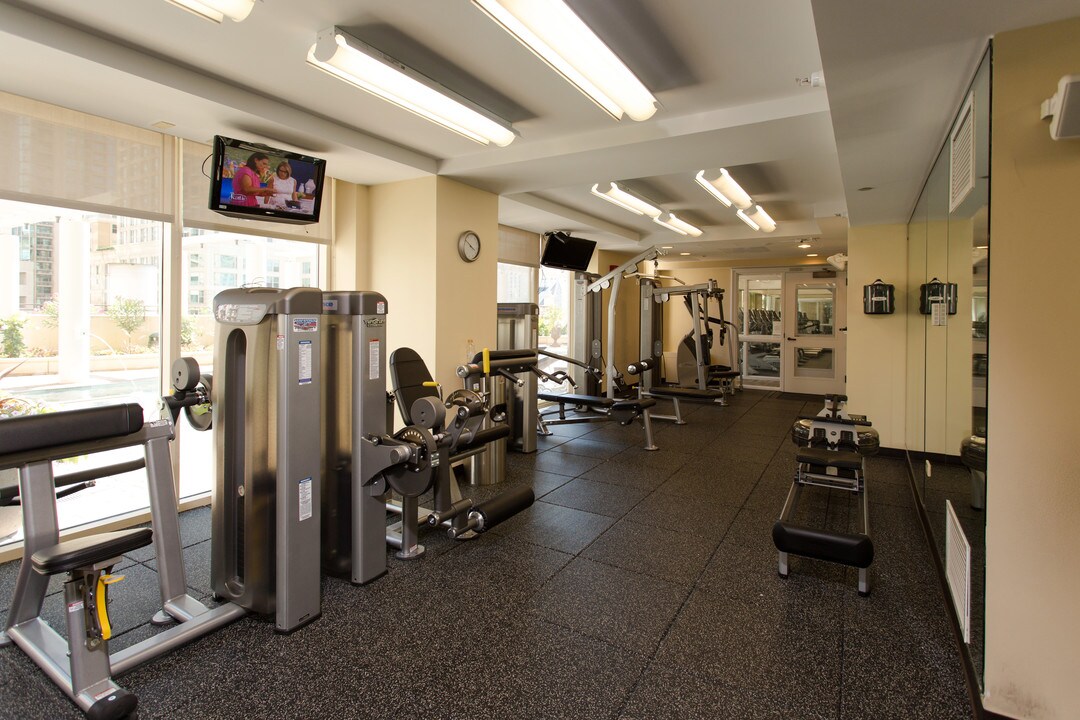 750 N Wabash Ave in Chicago, IL - Foto de edificio