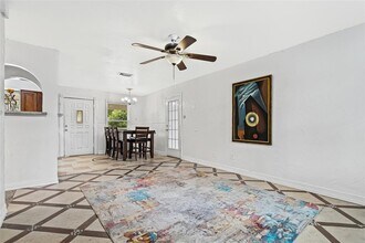 9104 Glenn Ln in Austin, TX - Building Photo - Building Photo