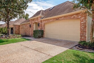 365 Champions Colony III St in Houston, TX - Building Photo - Building Photo