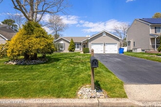 148 Mizzen Ave in Stafford Township, NJ - Building Photo - Building Photo