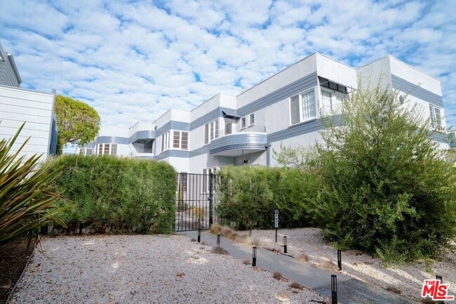 1021 17th St in Santa Monica, CA - Building Photo - Building Photo