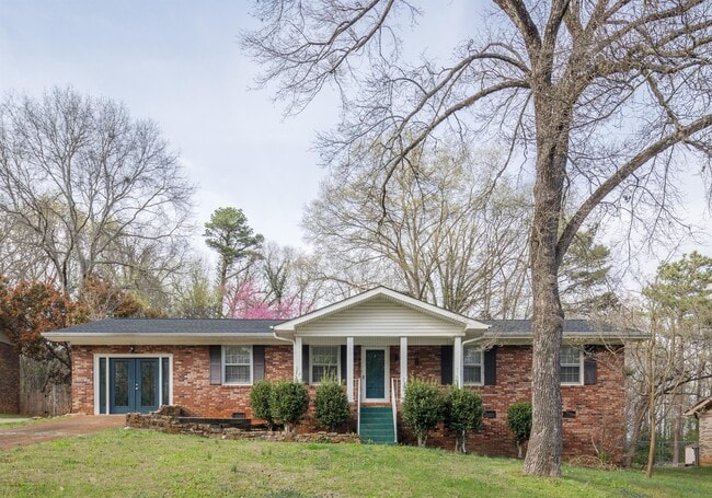 property at 304 Lynn Dr