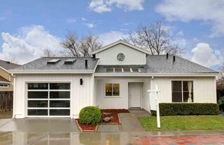1738 Valdora St in Davis, CA - Building Photo