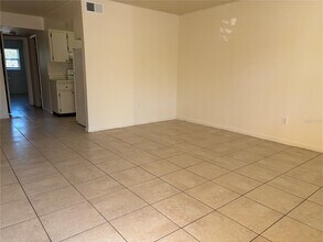 1008 Pinellas St in Clearwater, FL - Building Photo - Building Photo