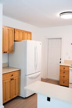 1003 Cypress Ave in Sanford, FL - Foto de edificio - Building Photo