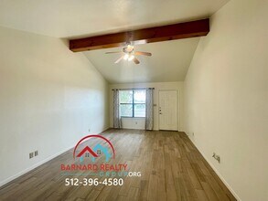 1408A Earle St in San Marcos, TX - Building Photo - Building Photo