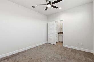 3024 Charline in Houston, TX - Building Photo - Building Photo