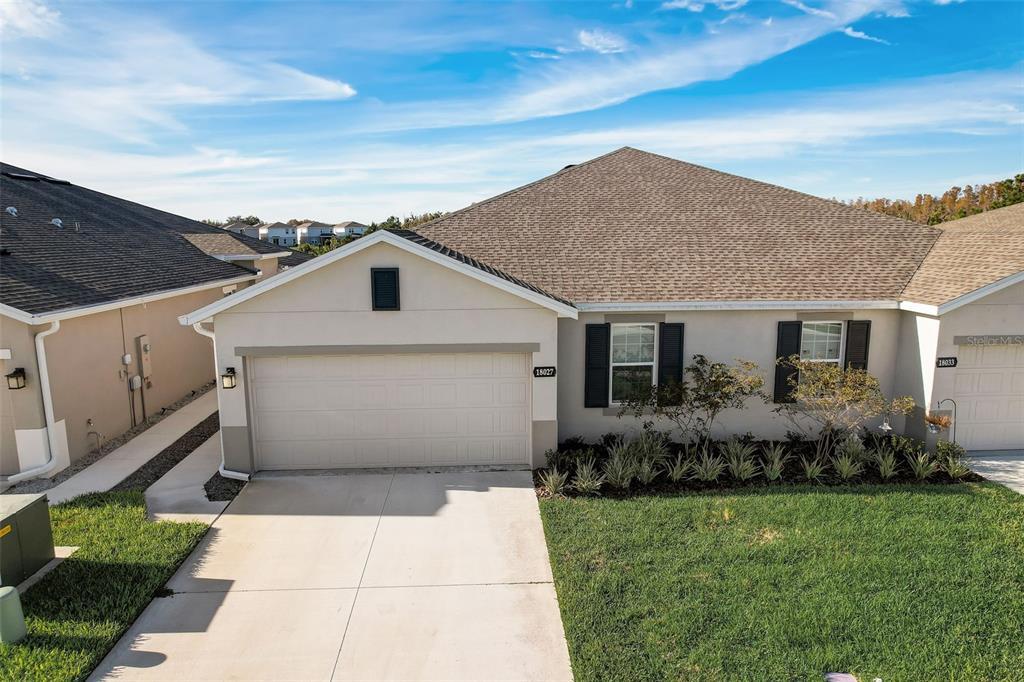 18027 Turning Leaf Cir in Land O Lakes, FL - Building Photo