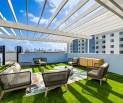 Santa Clara II in Miami, FL - Building Photo