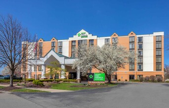 Extended Stay America Premier Suites in Cranberry Township, PA - Foto de edificio - Building Photo