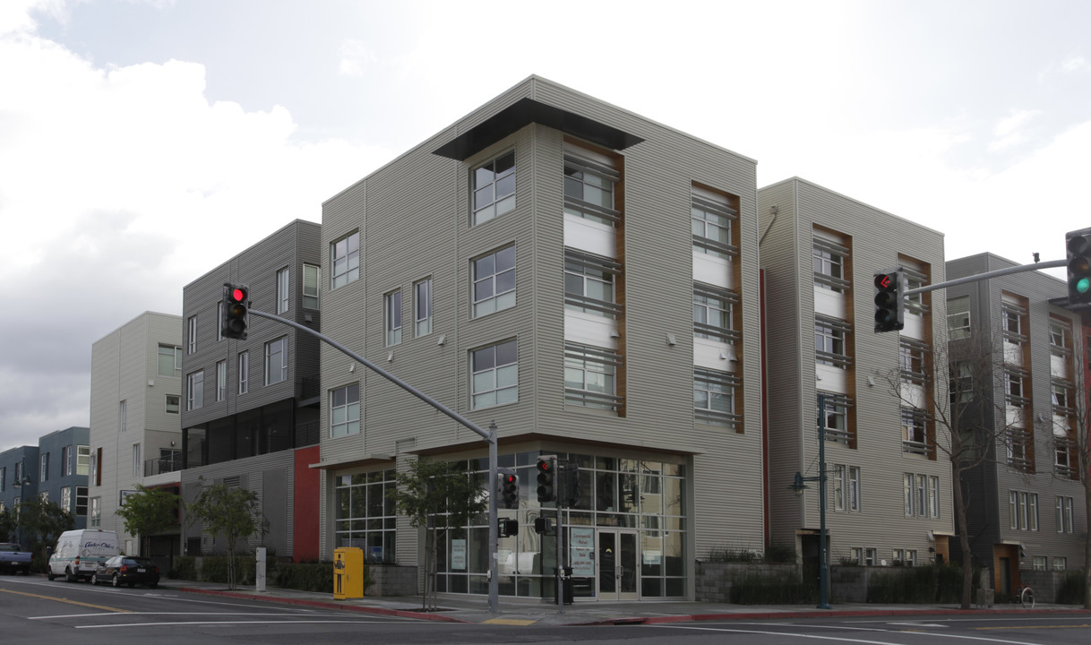 Glashaus in Emeryville, CA - Building Photo