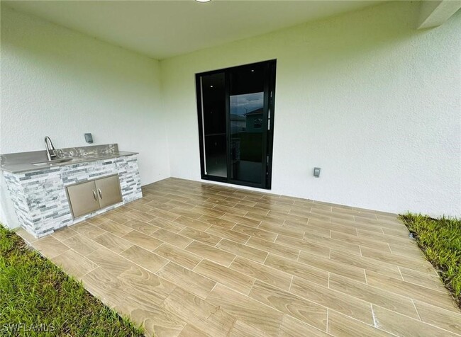 2424 NW Embers Terrace in Cape Coral, FL - Building Photo - Building Photo