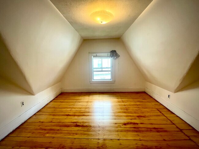 57 Rindge Ave, Unit 2 in Cambridge, MA - Building Photo - Building Photo