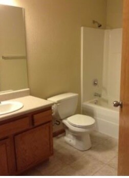 1712 Clover Dr in Junction City, KS - Building Photo
