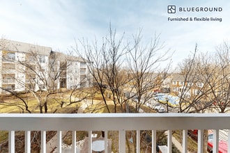 2350 26th Ct S in Arlington, VA - Foto de edificio - Building Photo