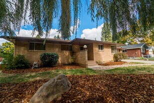 1611 E 17th Ave in Spokane, WA - Building Photo