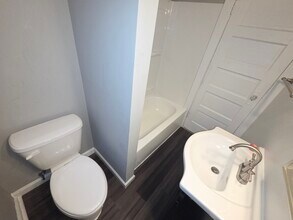 3650 Neosho St, Unit 2E in St. Louis, MO - Building Photo - Building Photo