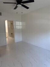 3221 Sabal Palm Mnr, Unit 105 in Hollywood, FL - Building Photo - Building Photo