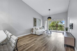 7741 Pebble Creek Cir in Naples, FL - Building Photo - Building Photo