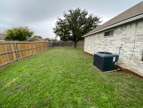 5009 Chad Dr in Killeen, TX - Building Photo - Building Photo