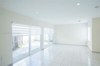 12683 NW 9th Way in Miami, FL - Building Photo - Building Photo