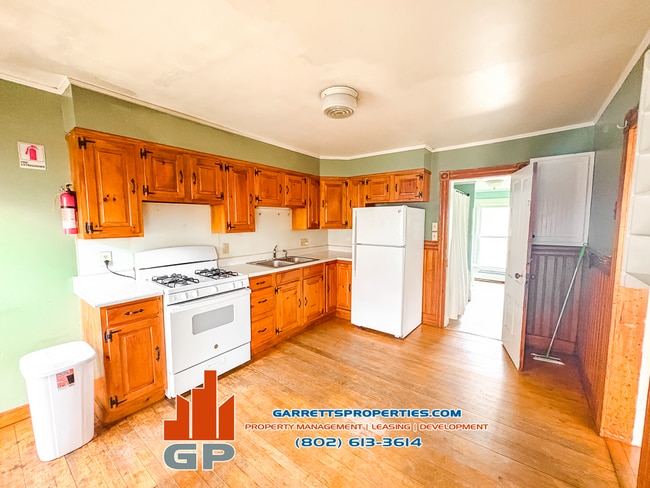 19 Steeple Pl, Unit 19 Steeple Pl Unit 2