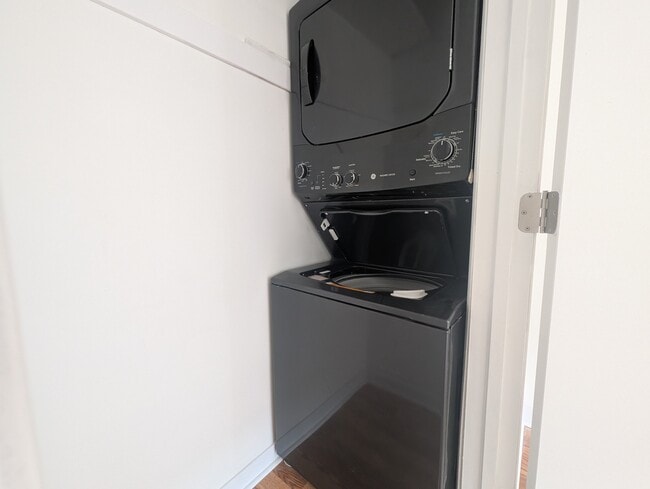 1520 W Melrose St, Unit 2F in Chicago, IL - Foto de edificio - Building Photo