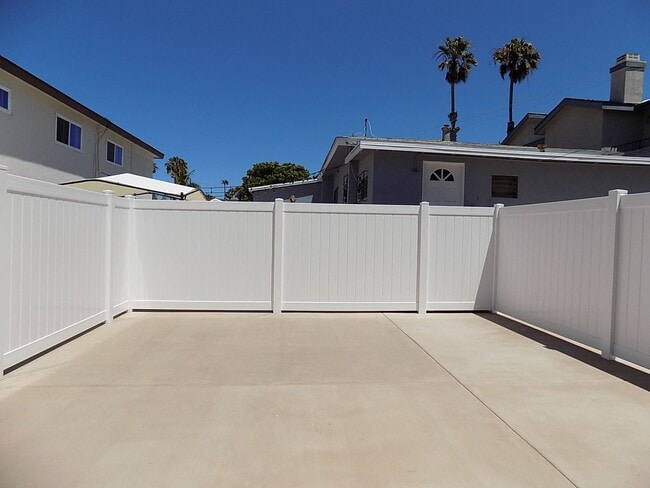 1215-1215 Reed Ave in San Diego, CA - Building Photo - Building Photo