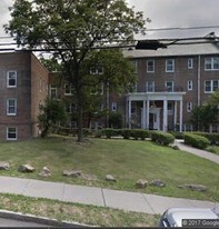 472 Pelham Rd, Unit 3F in New Rochelle, NY - Building Photo