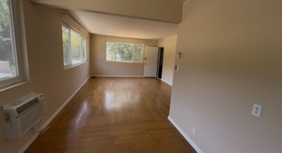 712 N Vendome St in Los Angeles, CA - Building Photo - Building Photo