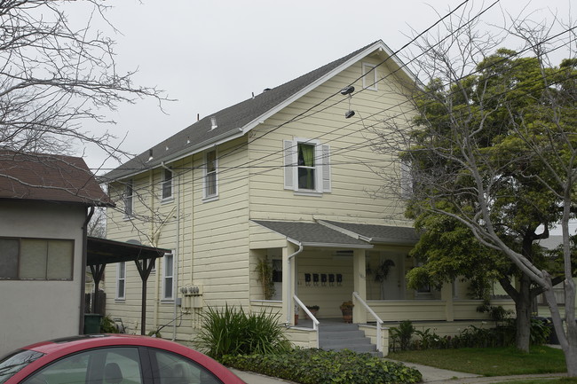 1617 8th St in Alameda, CA - Building Photo - Building Photo