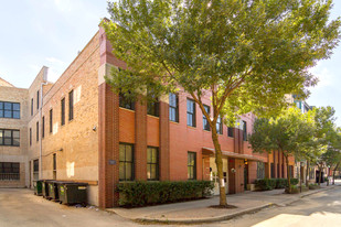 George Court in Chicago, IL - Foto de edificio - Building Photo