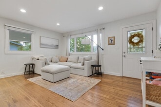 328 S 14th St in St. Charles, IL - Building Photo - Building Photo