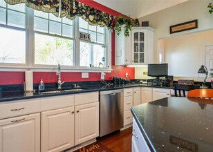690 Hillside Ave in Rochester, NY - Building Photo - Building Photo