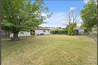 605 Neptune Dr in Denton, TX - Building Photo - Building Photo