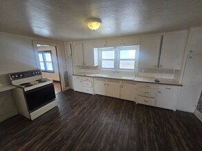 921 N Maple Ave in Green Bay, WI - Building Photo - Building Photo