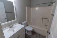 3611 Hermitage Rd photo'