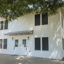 110 E 30th St in Austin, TX - Building Photo - Building Photo