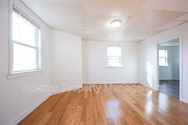 property at 87 Myrtle St