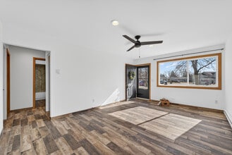 1142 Ohio Ct in Aurora, IL - Building Photo - Building Photo